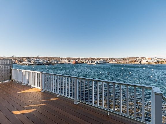 4th image of 23 Atlantic Ave