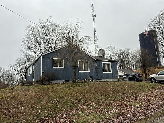 3rd image of 4299 Tick Ridge Rd