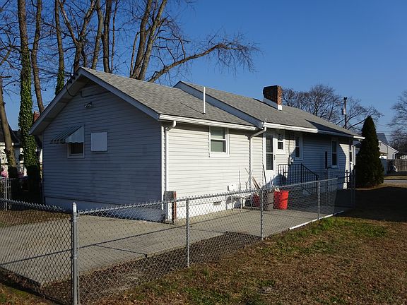 Left Side w/ Rear/Side Entry