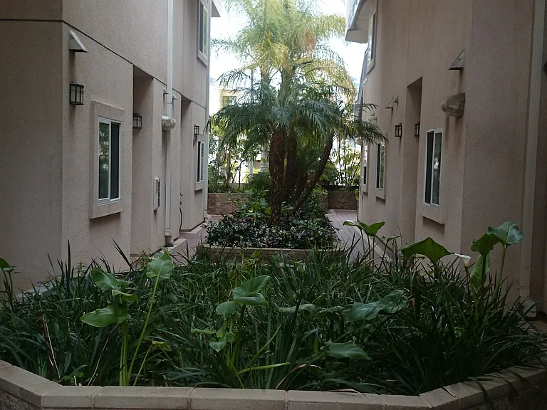 616 N Jackson St #103 — Photo 6