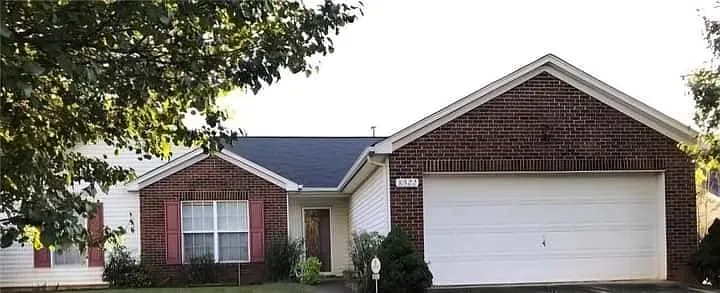 8522 Tweedsmuir Glen Ln — Photo 3