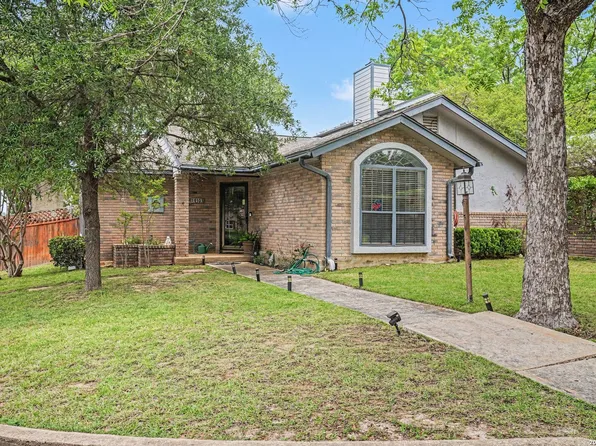 9103 Windgarden Cir, Windcrest, TX 78239