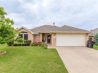 220 Rose Ave, Cleburne, TX 76033
