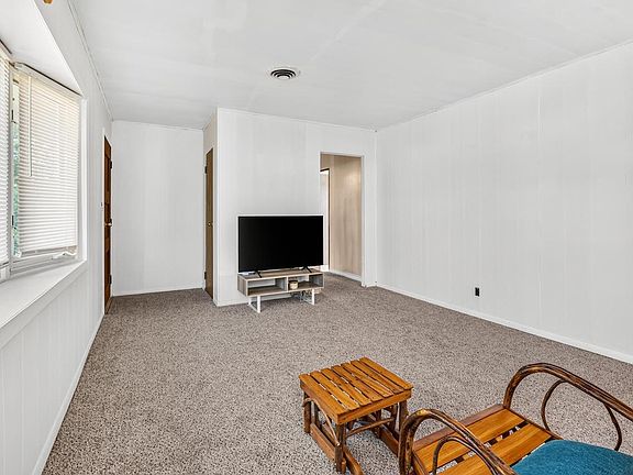 4th image of 7227 S 37th PLACE