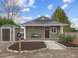 7025 13th Ave SW, Seattle, WA 98106
