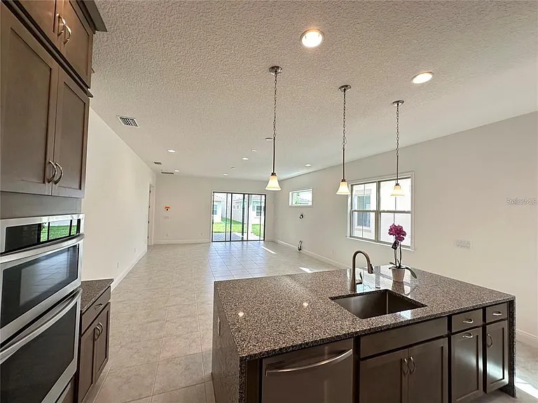 13112 Weaver Ave — Photo 6