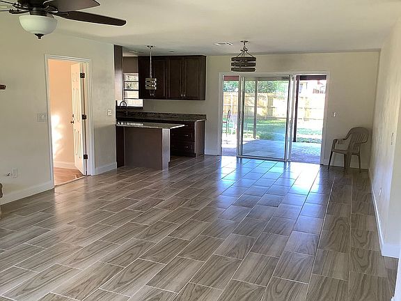 Office and laundry on left
