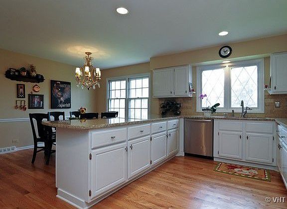4th image of 1331 Wood Hill Ln