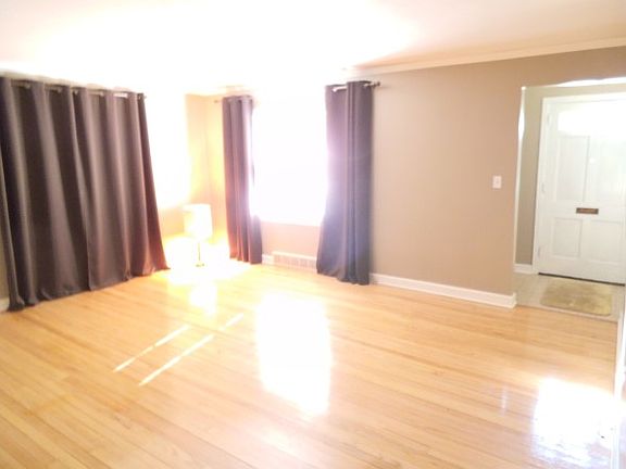 Livingroom (2)_08202014