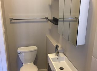 1250 W Montrose Ave #3, Chicago, IL 60613