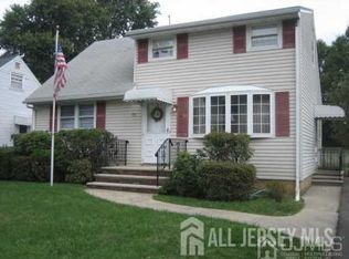28 Louis St, Hopelawn, NJ 08861