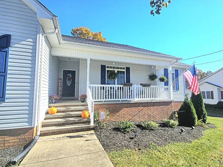 153 Sugar Plum Ln — Photo 4