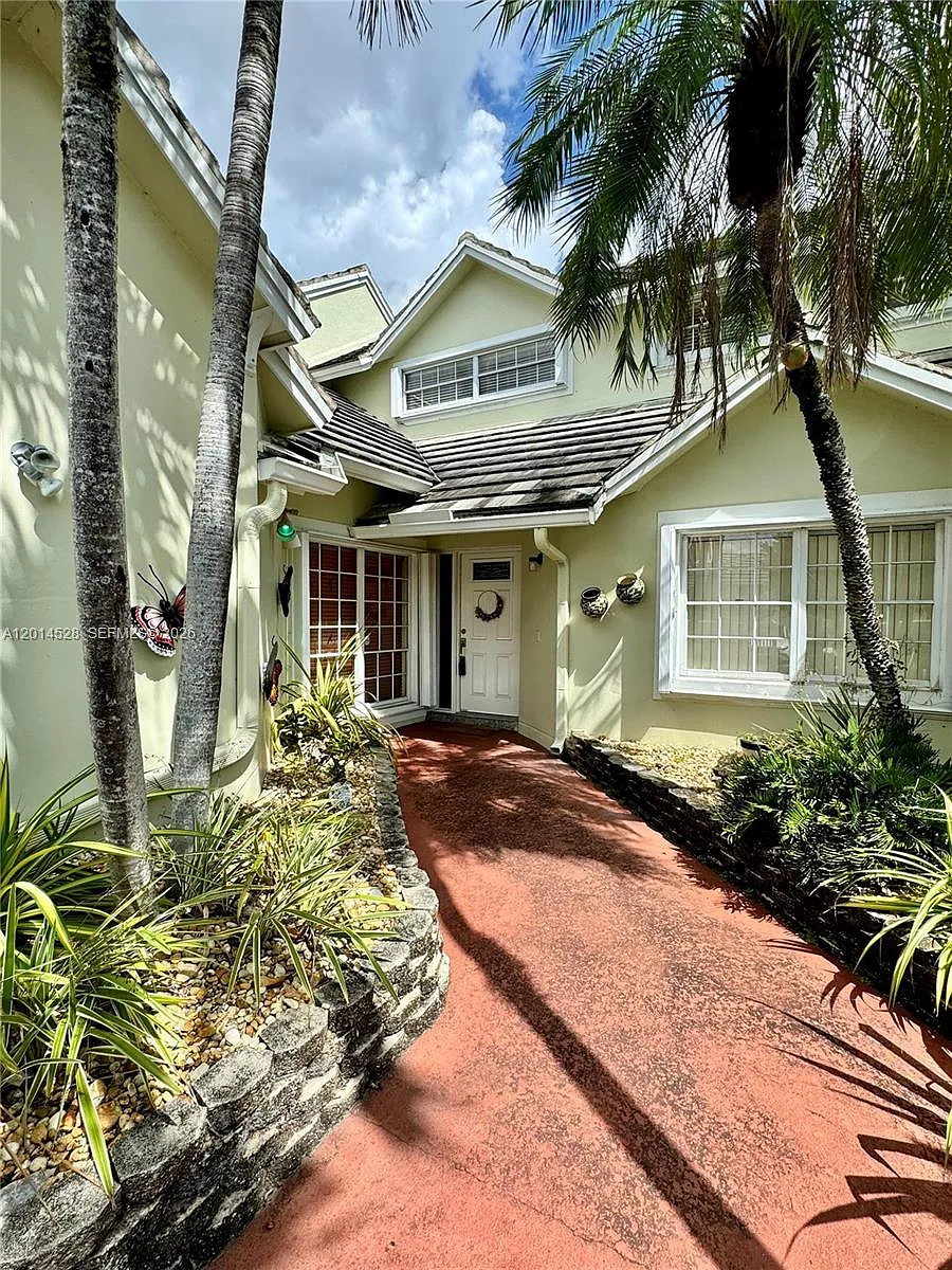 Building Photo - 4745 NW 98th Pl