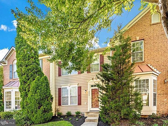 4th image of 3534 Winthrop Ln