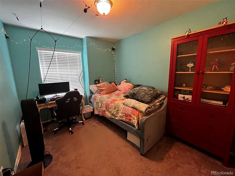 1029 Delta Dr — Photo 10