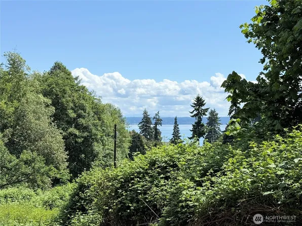 1215 S East Camano Drive, Camano Island, WA 98282