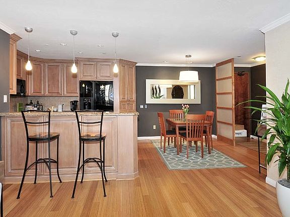 3rd image of 850 State St Unit 113
