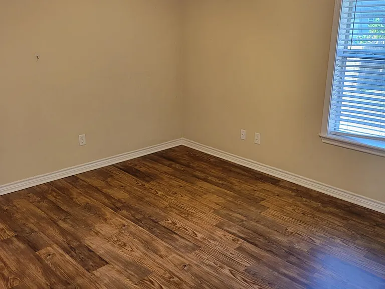 3526 Farah Dr — Photo 7
