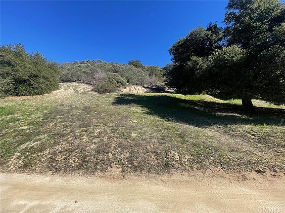 3rd image of 1 Corner El Capitan Lomita Flt