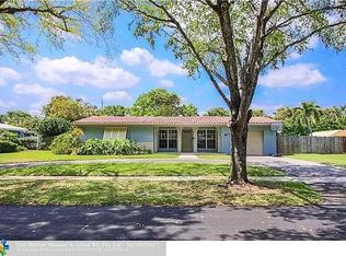 701 Garden Ct, Plantation, FL 33317