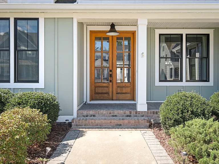 3718 Graythorne Dr — Photo 4