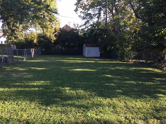 4th image of 695 Fairview Ave