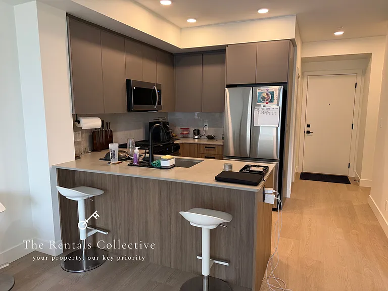 8230 208b St — Photo 11