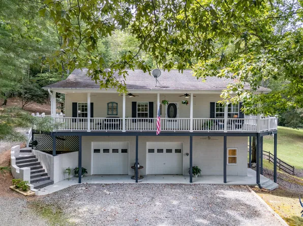 78 Diamond Dr, Blairsville, GA 30512