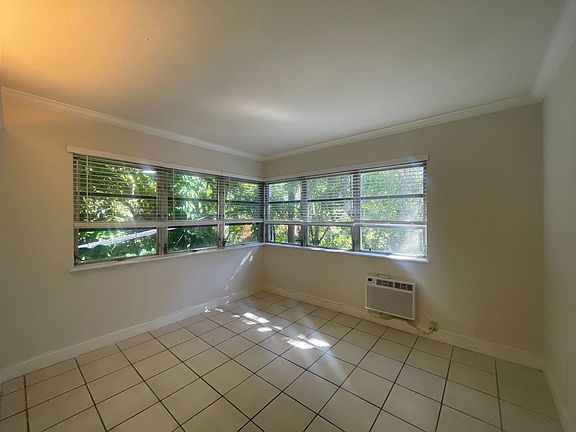 4th image of 545 Coral Way APT 10