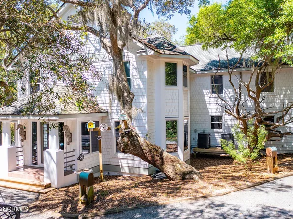 30 Cedar Court, Bald Head Island, NC 28461