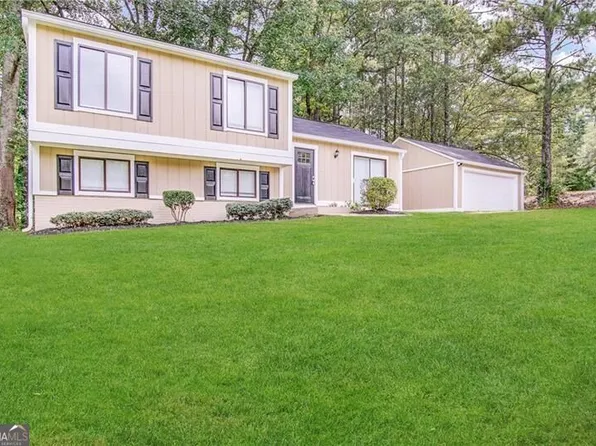 4887 Martins Crossing Rd, Stone Mountain, GA 30088