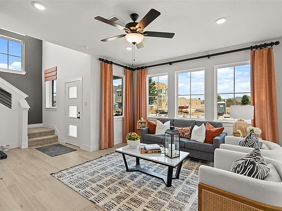 4th image of 1202 Shaded Rock Dr