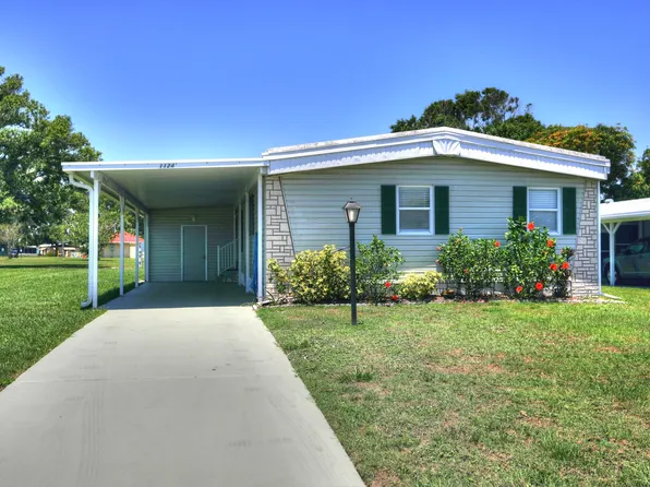 1124 Waterway Dr, Barefoot Bay, FL 32976