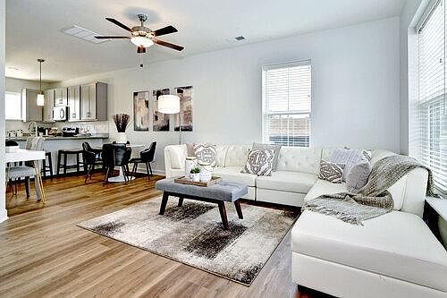 5th image of 1610 Havenstreet Cir