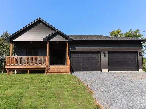 14 Sheraton Ave, Quispamsis, NB E2E 1L9