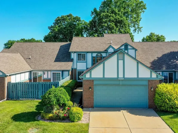 15313 Huntcliff Dr, Macomb, MI 48044