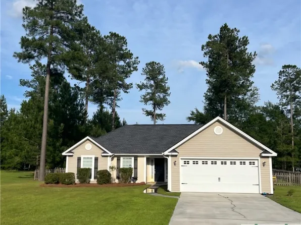 510 Abigail Circle, Ellabell, GA 31308