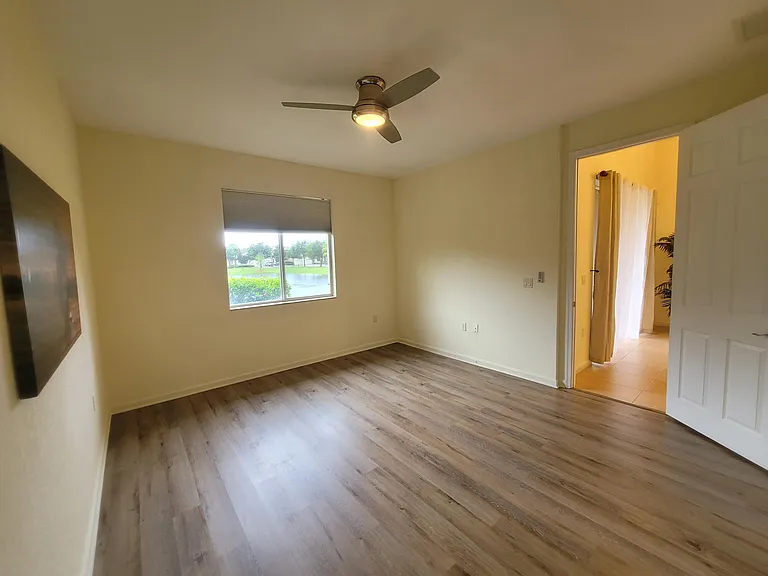 2582 Langrove Ln SW — Photo 10