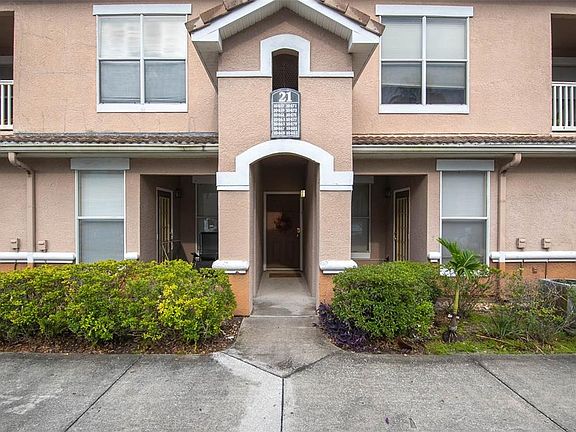2nd image of 10461 Villa View Cir #10461