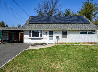 134 Idlewild Rd, Edison, NJ 08817