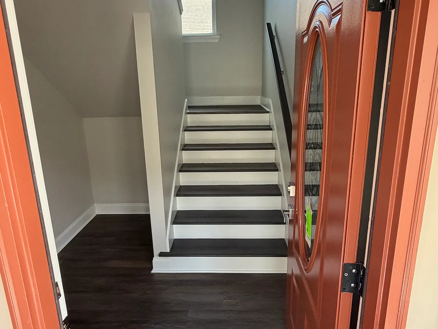 4 bed, 2.5 bath, 1406 sqft, $2,400 — Photo 4