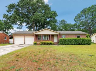 885 Southview Cir, Fayetteville, NC 28311