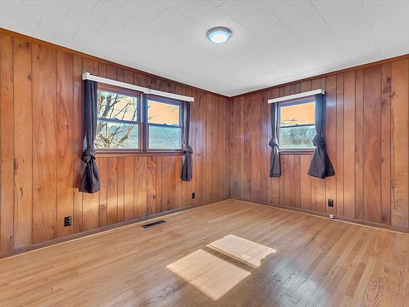 5th image of 1867 Shellsford Rd