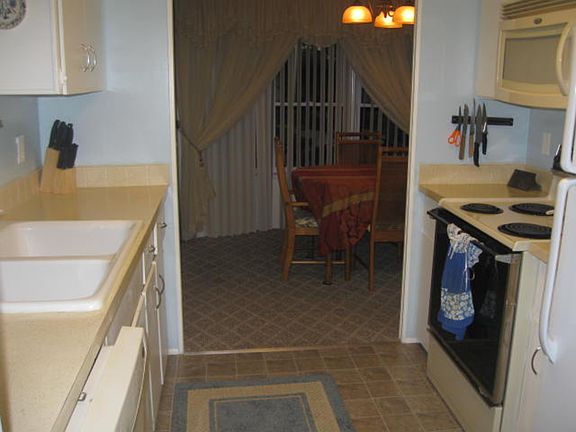 4th image of 10620 SW 27th Ave Lot 10E