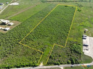 373 N Blackburn Ave, Port Lavaca, TX 77979