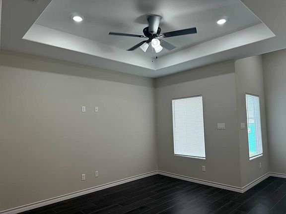 3rd image of 2806 Adamsville Dr