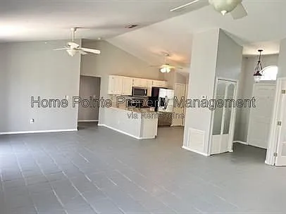 3 bed, 2.0 bath, 1480 sqft, $2,700 — Photo 3
