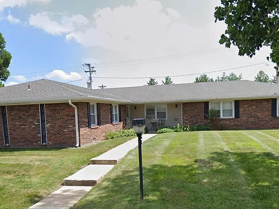 1st image of 2 Chateau Dr