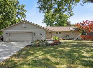24 Marina Dr, Oswego, IL 60543