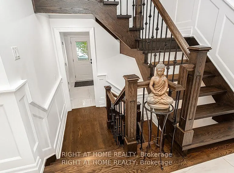 1220 Meredith Ave — Photo 35